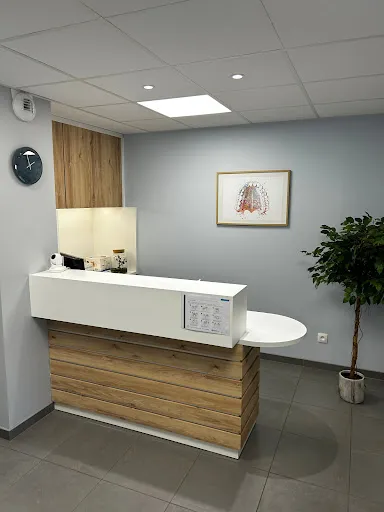 Dr DOMINICI Romain Dentiste à Saint-Just-Saint-Rambert à Saint-Just-Saint-Rambert