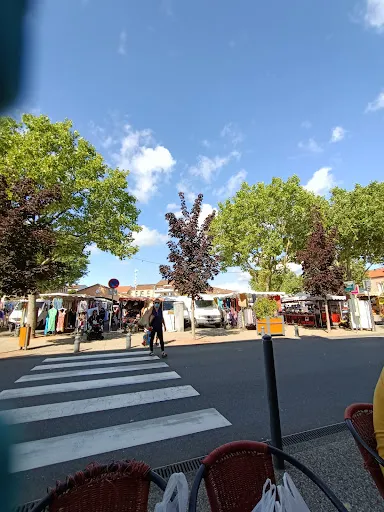 Marché St Rambert à Saint-Just-Saint-Rambert
