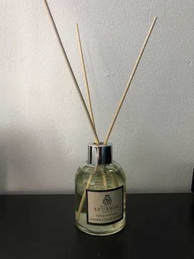 Points de Suture - Créateur de vêtements et Vêtements tendance du 34 au 52 à Saint-Just-Saint-Rambert