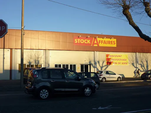 Stock Affaires à Saint-Just-Saint-Rambert