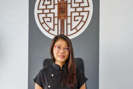 YUE TU-GRASMUCK 屠悦 énergétique traditionnelle chinoise à Saint-Just-Saint-Rambert