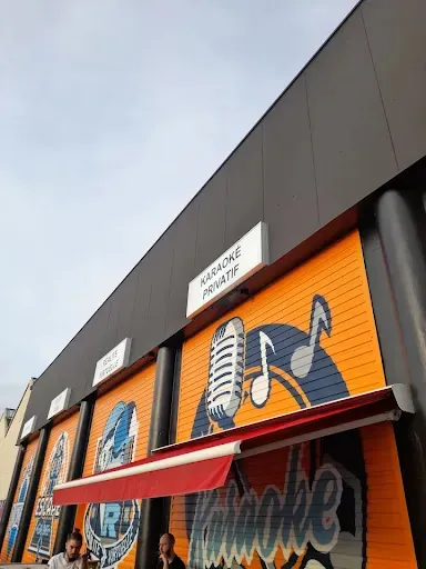 ZONE 154 - LASER GAME - BOWLING - KARAOKE - MINI GOLF - QUIZ BOX - HADO - REALITE VIRTUELLE - BLIND TEST - ESCAPE GAME à Saint-Just-Saint-Rambert